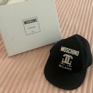 Moschino signature baseball cap